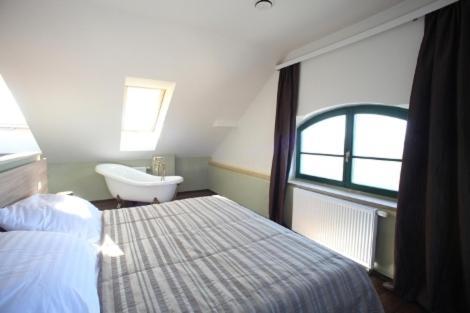 Hotel Vinohrad Milotice エクステリア 写真